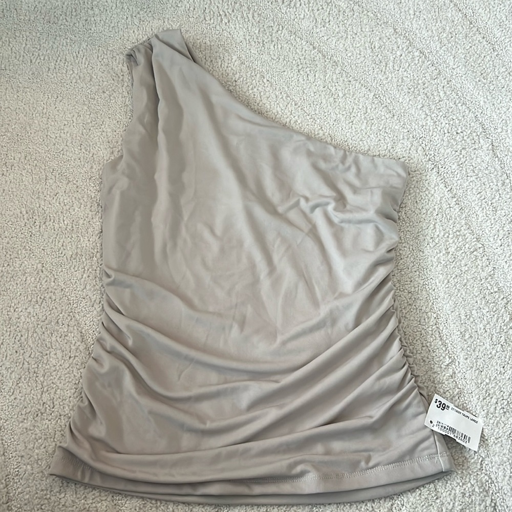 One shoulder rouched top